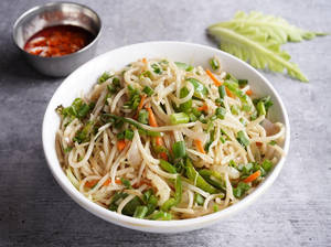 Veg Hakka Noodles