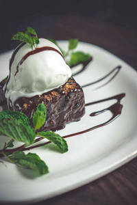 Brownie With Ice Cream