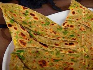 Hari Mirchi Paratha