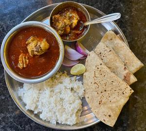 Special chicken thali