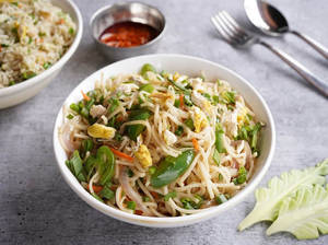 Chicken Hakka Noodles