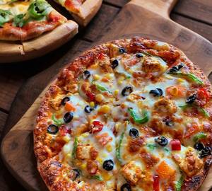 Black Olives Paneer Pizza (8 Inch)
