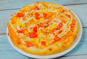 Tomato & Corn Pizza