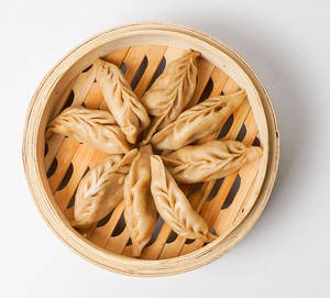 Schezwan Paneer Dumpling