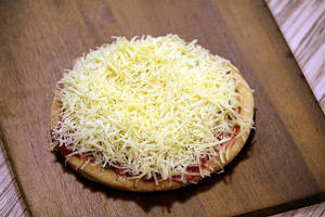 Plain Cheese Bhakhri Pizza