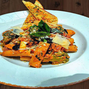 Veg Creamy Tomato Rigatoni Pasta