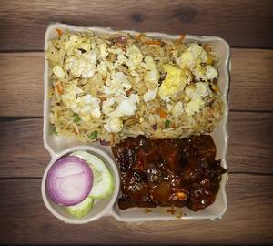 Egg fried rice with chilli chicken [3 pieces] and salad