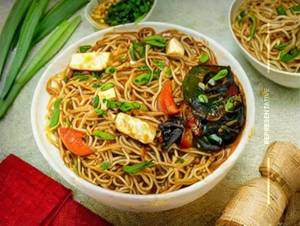 Paneer Hong Kong Noodles