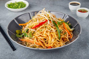 Hakka Noodles -Veg