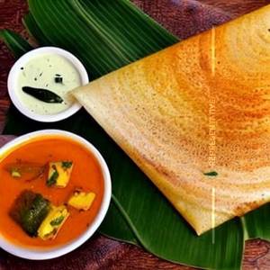 Schezwan Paneer Masala Dosa 