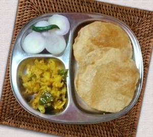 6 Poori With Bhujia+Salad Achar