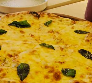 Classic Margherita 12 Inches