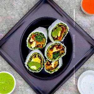 Kuboos Whole Mwat Shawarma Roll