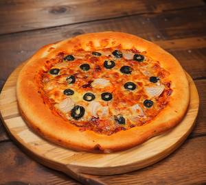 Cheese Onion And Olives Pizza