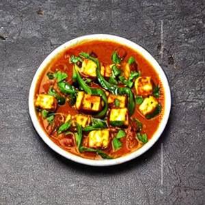 Paneer In Hot Garlic Sauce Dry