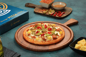 White Cheese & Tandoori Pizza