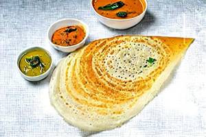 Butter rava onion paneer dosa