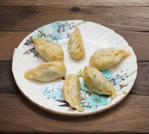 Paneer Momos steam