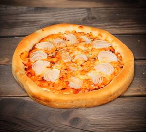 Cheesy Onion Pizza