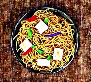 Paneer Schezwan Noodles