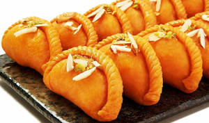 Sweet Mawa Gujiya