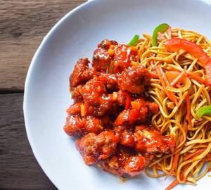Mix Noodles Chilli Chicken