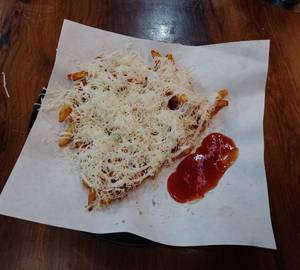 Peri Peri cheese french fries (100 gm)