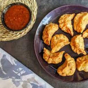 Chicken Fried Momos (6 Pcs)