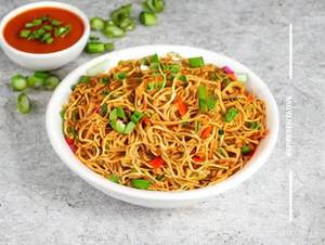 Egg Schezwan Hakka Noodles
