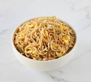 Egg Hakka Noodles