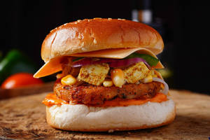 Makhani Paneer Burger