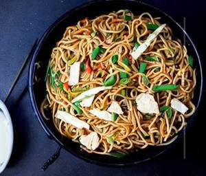 Egg  Hakka Noodles 