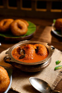 Sambar Vada