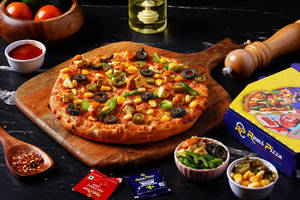 Paneer Makhani Pizza