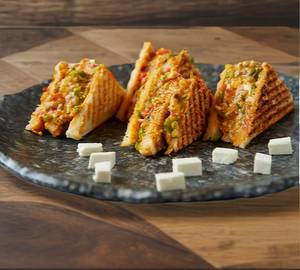 Paneer grilled sandwich
