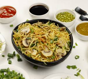 Moshroom Chowmein