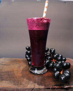 Black Grapes Juice