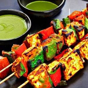 Paneer Pudina Tikka Sezwan Shawrma Wiyh Cheese