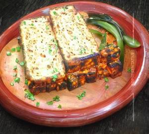 Paneer Chilli Milli Toast