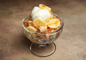 Caramel Banana Sundae