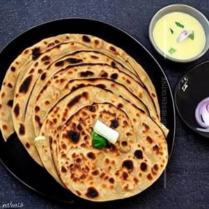 Tawa Chilli Cheese Paratha     