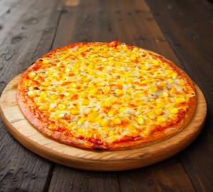 Cheese and corn pizza