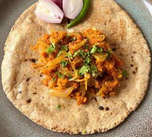 Zunka Bhakri Thali