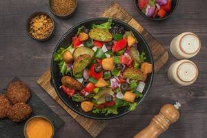 Falafel Farmer Salad