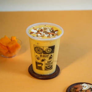 Mango Milkshake With Dry Fruits