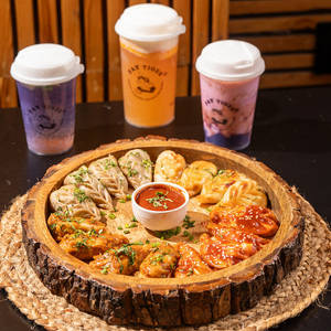 Veg Platter Momos