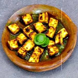 Pachi mirchi paneer fry