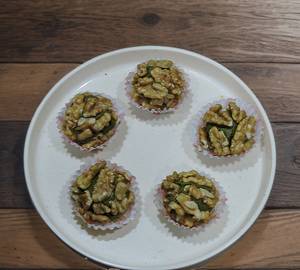 Akhrot Pista Ladoo