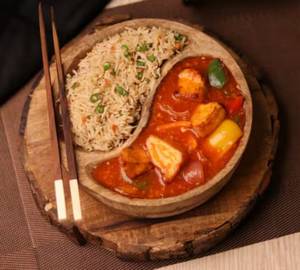 Veg Fried Rice With Chilli Paneer Gravy[2Pc]