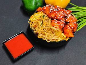 Schezwan Egg Noodle With Sesame Chicken